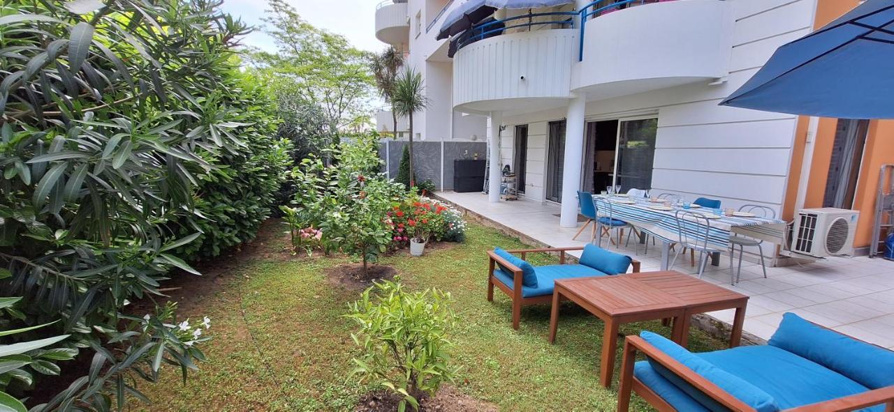 Charmant Appartement Avec Terrasse, Jardin Privatif Et Piscine A Cannes Exterior photo